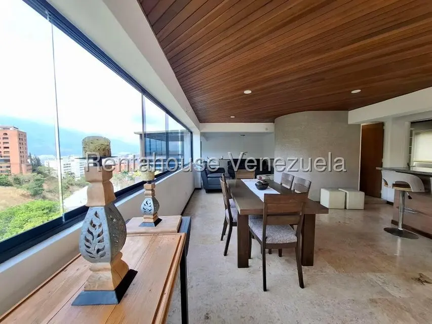 Apartamento (Duplex) en Alquiler en Colinas de Valle Arriba, Distrito Metropolitano - 28