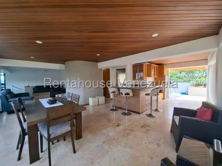 Apartamento (Duplex) en Alquiler en Colinas de Valle Arriba, Distrito Metropolitano - 29