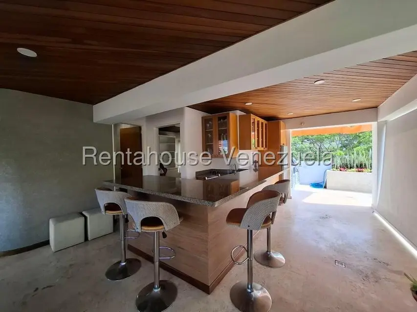 Apartamento (Duplex) en Alquiler en Colinas de Valle Arriba, Distrito Metropolitano - 32