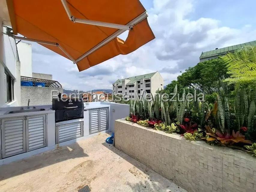 Apartamento (Duplex) en Alquiler en Colinas de Valle Arriba, Distrito Metropolitano - 34