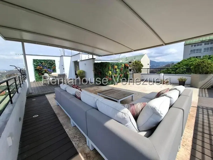 Apartamento (Duplex) en Alquiler en Colinas de Valle Arriba, Distrito Metropolitano - 38