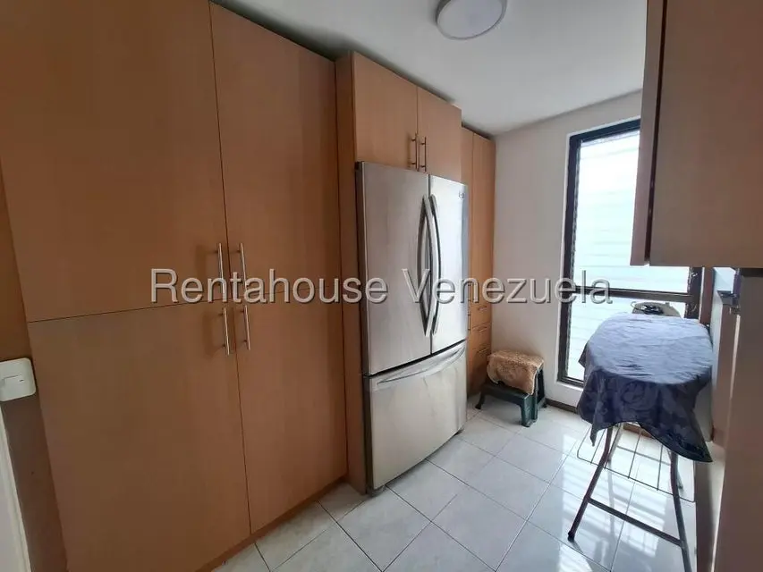 Apartamento (Duplex) en Alquiler en Colinas de Valle Arriba, Distrito Metropolitano - 41