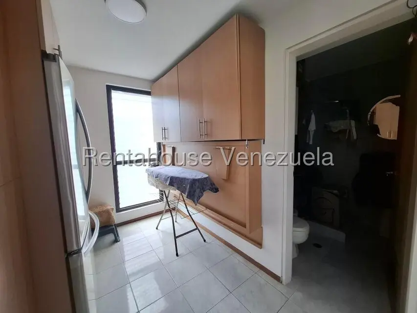 Apartamento (Duplex) en Alquiler en Colinas de Valle Arriba, Distrito Metropolitano - 42