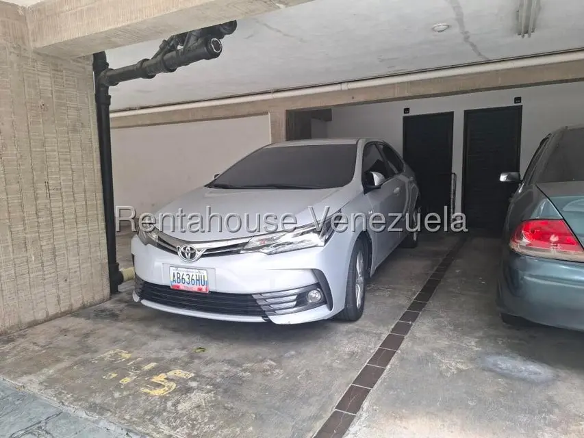 Apartamento (Duplex) en Alquiler en Colinas de Valle Arriba, Distrito Metropolitano - 44