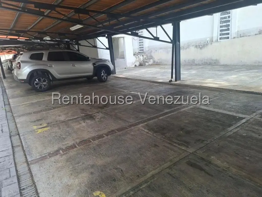 Apartamento (Duplex) en Alquiler en Colinas de Valle Arriba, Distrito Metropolitano - 45