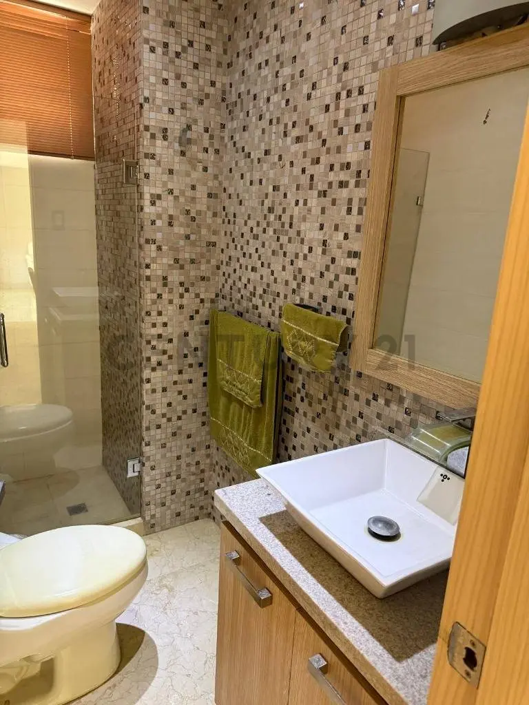 Oportunidad en Residencias Carolina. Ubicacion Estrategica. - 10