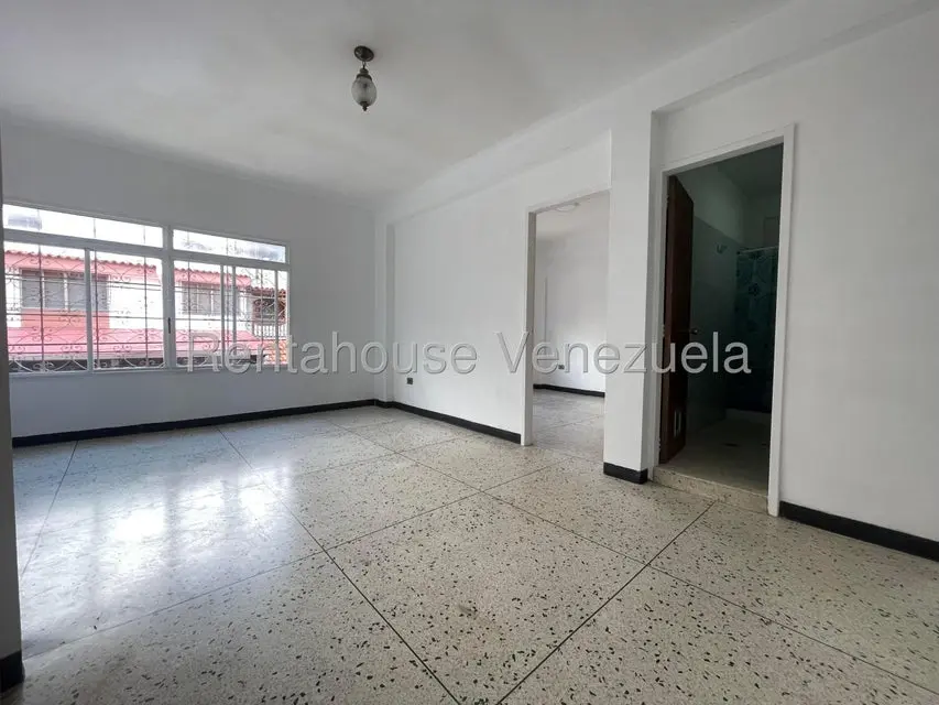 Anexo (Multiples Niveles) en Alquiler en Los Chorros, Distrito Metropolitano - 3