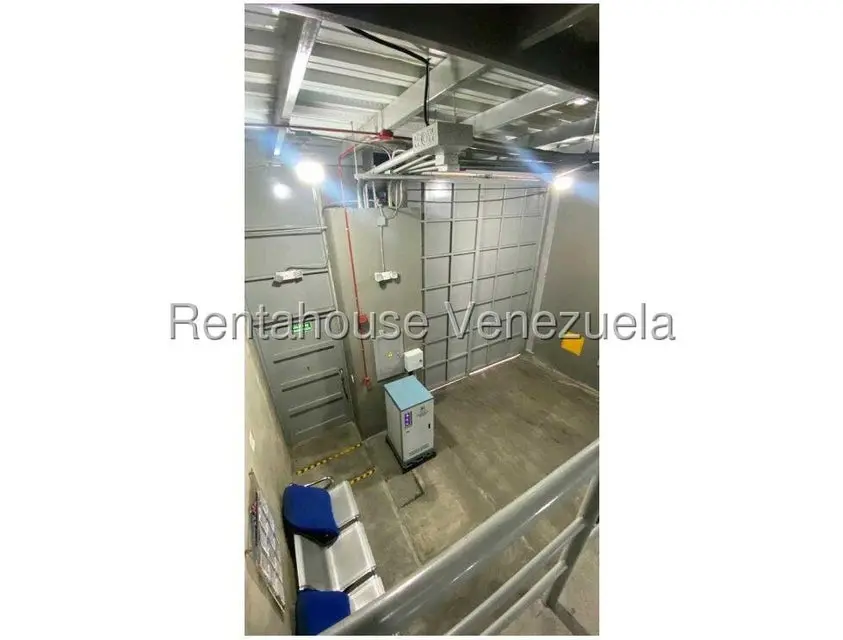 Comercial (Galpon - Deposito) en Alquiler en Sabana Grande, Distrito Metropolitano - 3