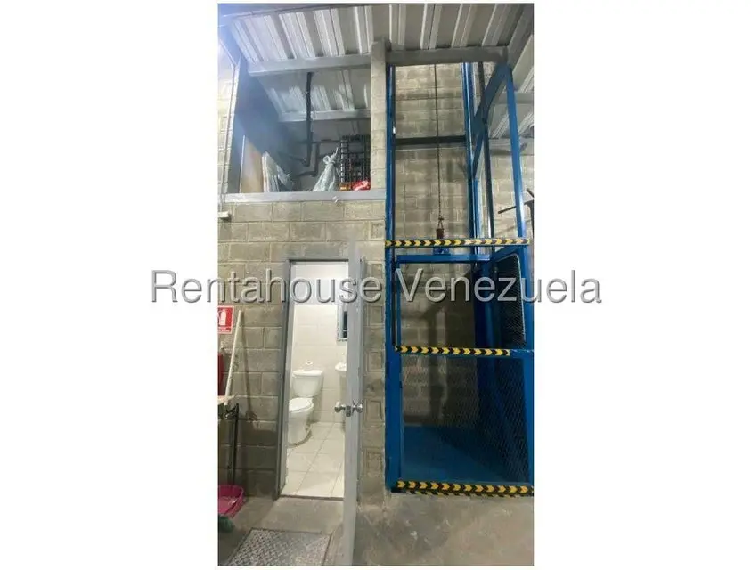 Comercial (Galpon - Deposito) en Alquiler en Sabana Grande, Distrito Metropolitano - 5