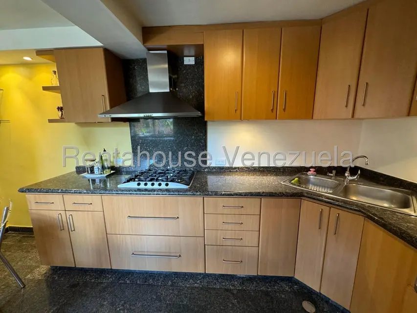 Apartamento (1 Nivel) en Alquiler en Lomas de La Lagunita, Distrito Metropolitano - 2