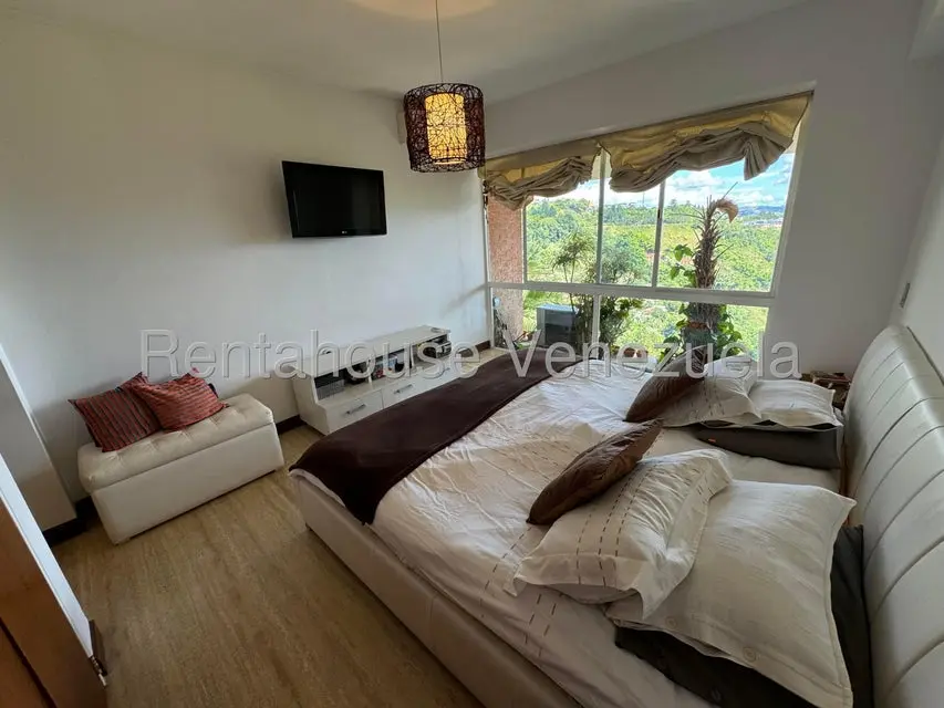 Apartamento (1 Nivel) en Alquiler en Lomas de La Lagunita, Distrito Metropolitano - 7