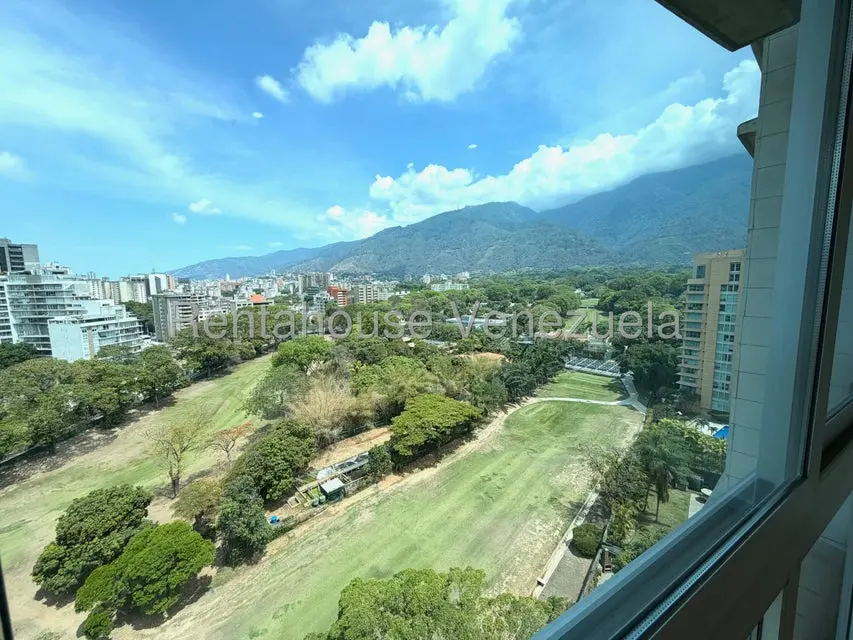 Apartamento (1 Nivel) en Venta en Campo Alegre, Distrito Metropolitano - 13