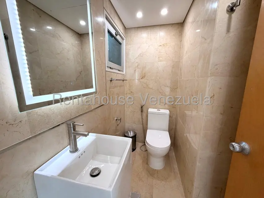 Apartamento (1 Nivel) en Venta en Campo Alegre, Distrito Metropolitano - 15