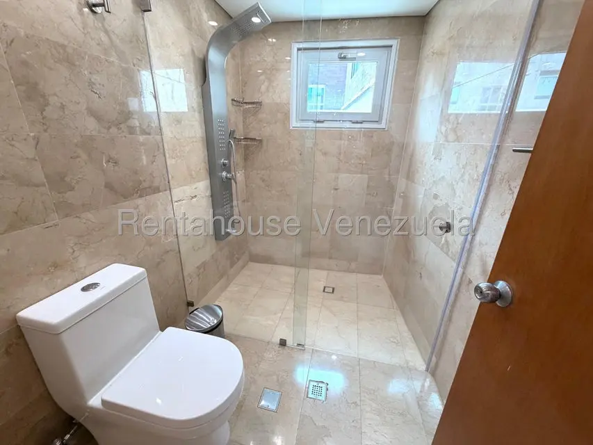 Apartamento (1 Nivel) en Venta en Campo Alegre, Distrito Metropolitano - 19