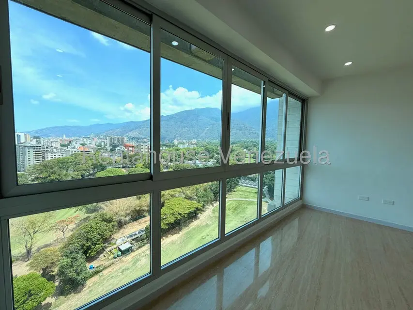 Apartamento (1 Nivel) en Venta en Campo Alegre, Distrito Metropolitano - 3