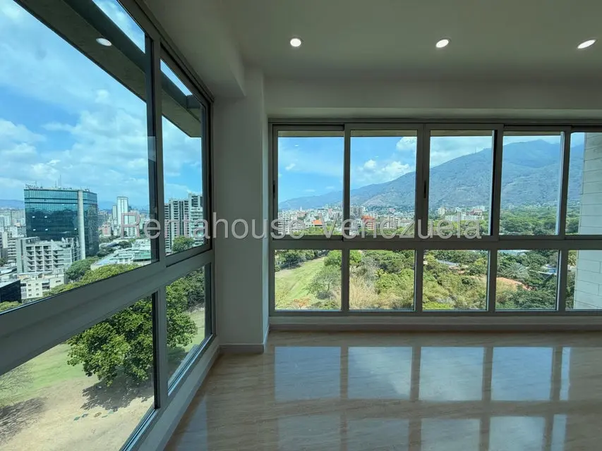 Apartamento (1 Nivel) en Venta en Campo Alegre, Distrito Metropolitano - 30