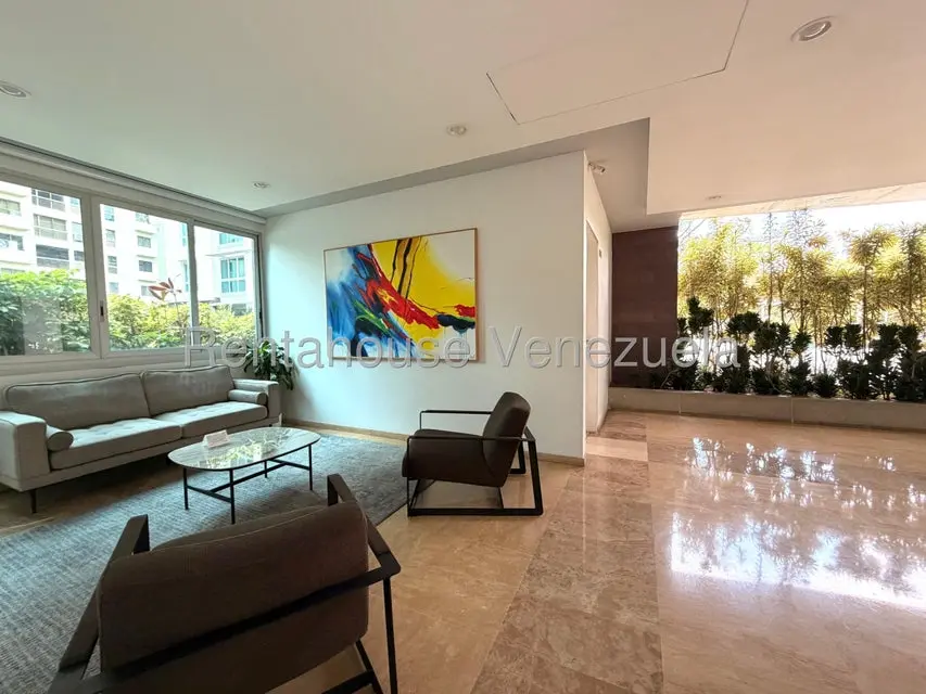 Apartamento (1 Nivel) en Venta en Campo Alegre, Distrito Metropolitano - 36