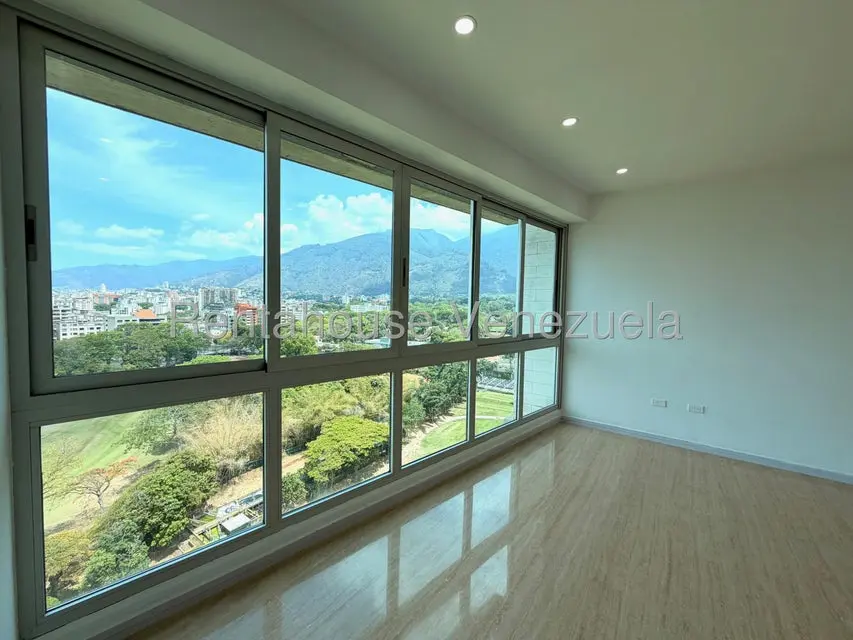 Apartamento (1 Nivel) en Venta en Campo Alegre, Distrito Metropolitano - 8