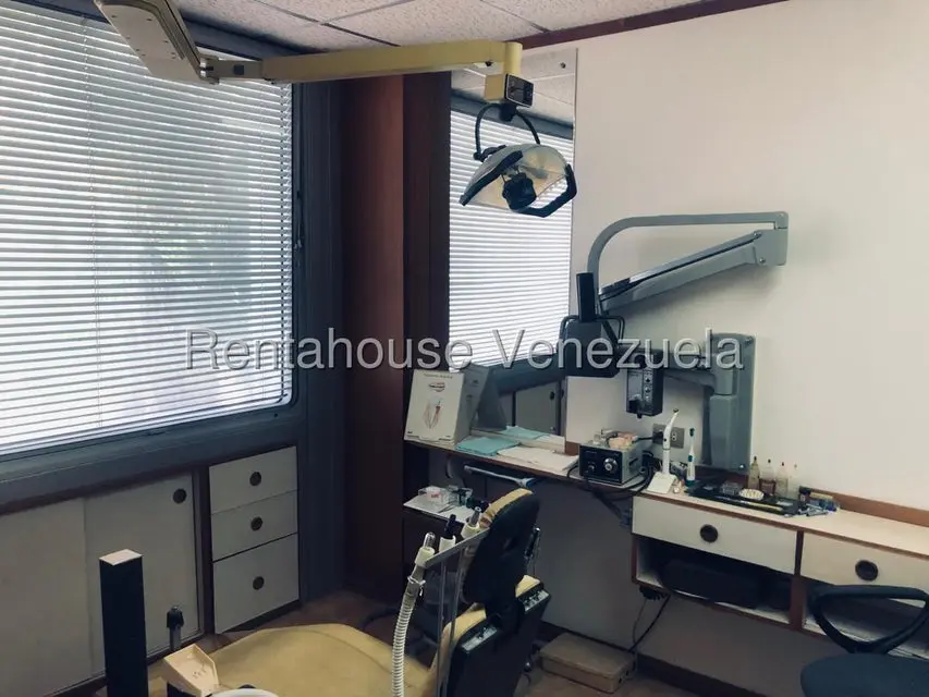 Comercial (Oficina) en Alquiler en Santa Paula, Distrito Metropolitano - 6