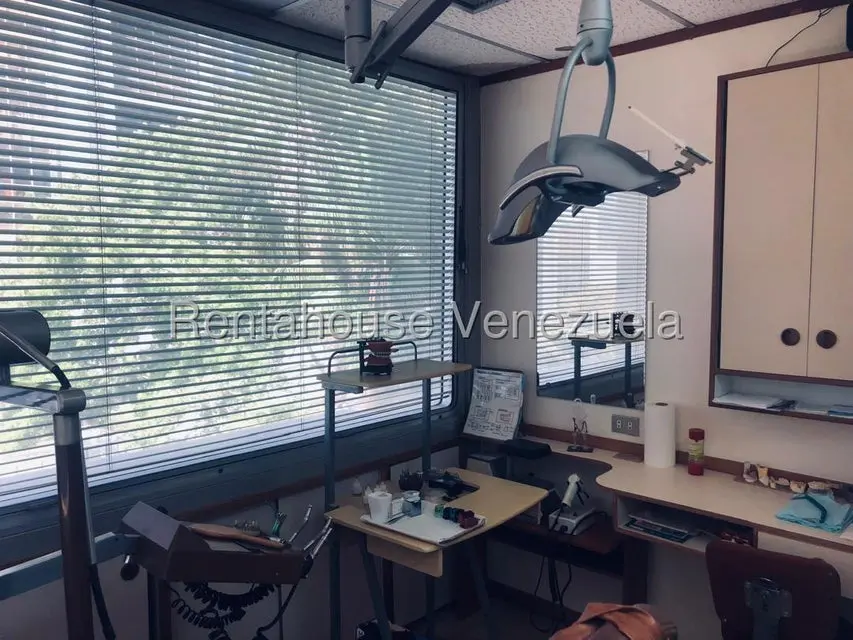 Comercial (Oficina) en Alquiler en Santa Paula, Distrito Metropolitano - 9