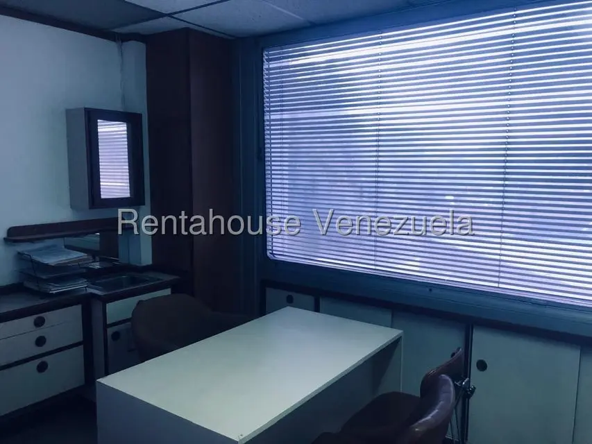 Comercial (Oficina) en Alquiler en Santa Paula, Distrito Metropolitano - 10