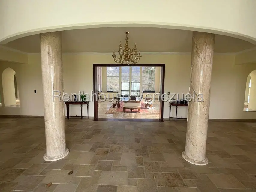 Casa (Duplex) en Venta en Avenida Principal Cecilio Acosta, Miranda - 22