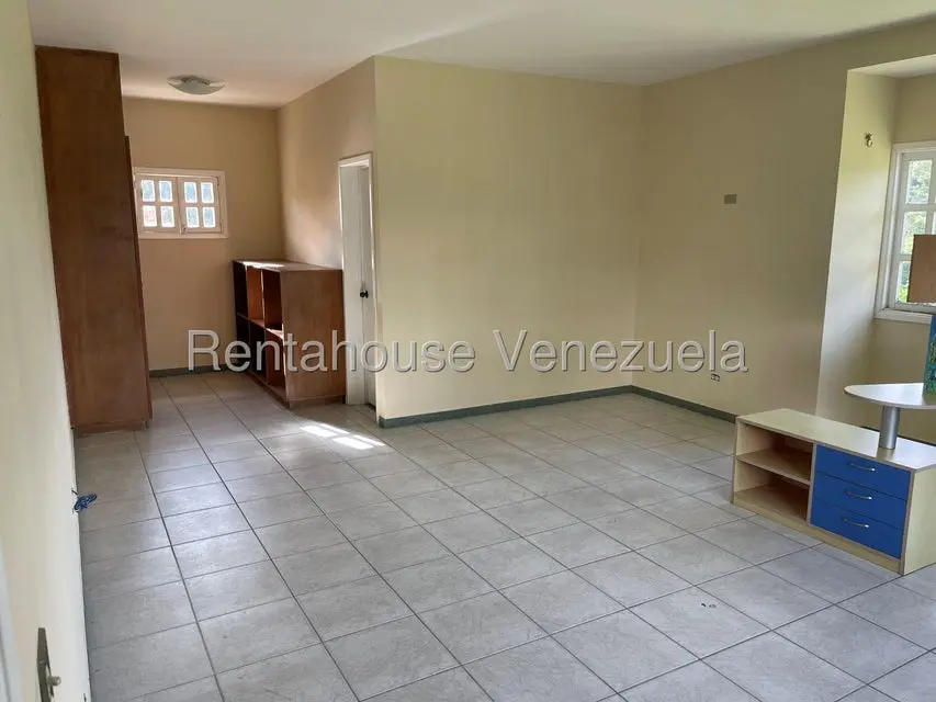 Casa (Duplex) en Venta en Avenida Principal Cecilio Acosta, Miranda - 8