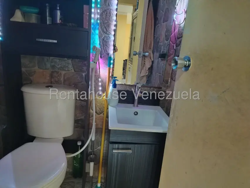 Apartamento (Duplex) en Venta en Parque Central, Distrito Metropolitano - 16