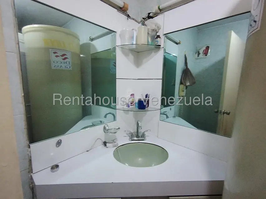 Apartamento (Duplex) en Venta en Parque Central, Distrito Metropolitano - 28