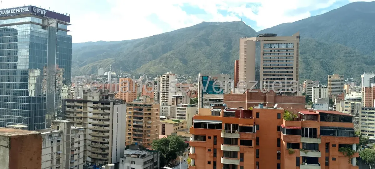 Apartamento (Penthouse) en Venta en Bello Monte, Distrito Metropolitano - 9