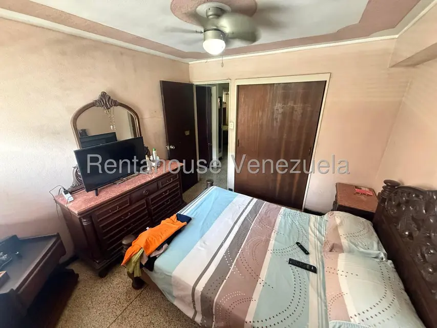 Apartamento (1 Nivel) en Venta en Parroquia Altagracia, Distrito Metropolitano - 16