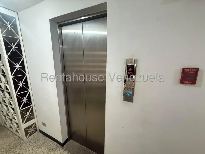 Apartamento (1 Nivel) en Venta en Parroquia Altagracia, Distrito Metropolitano - 9