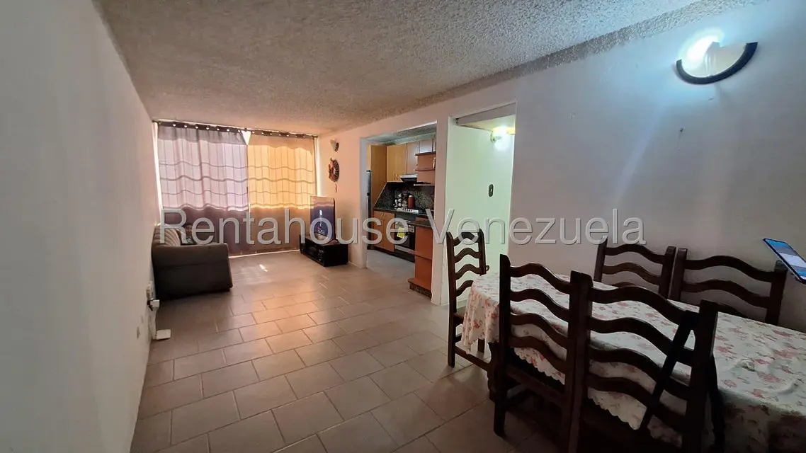 Apartamento (1 Nivel) en Venta en Nueva Casarapa, Miranda - 2