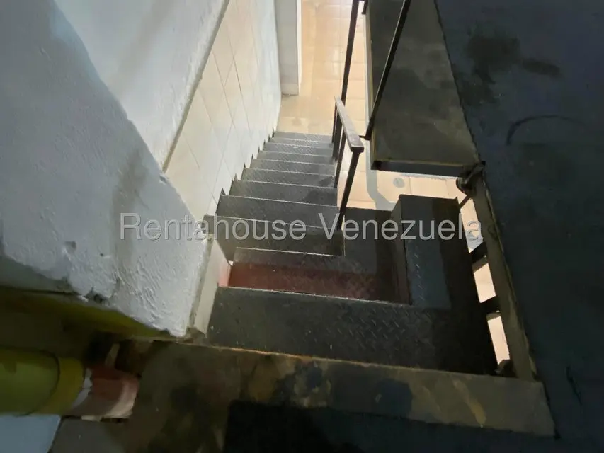 Comercial (Local Comercial) en Alquiler en Puente Hierro, Distrito Metropolitano - 13