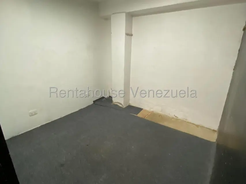Comercial (Local Comercial) en Alquiler en Puente Hierro, Distrito Metropolitano - 18