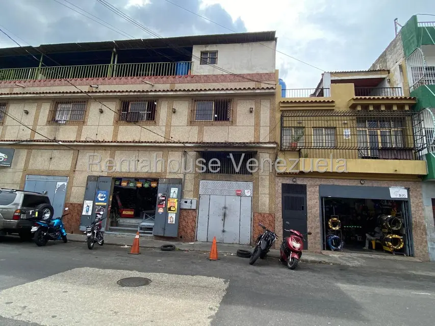 Comercial (Local Comercial) en Alquiler en Puente Hierro, Distrito Metropolitano - 26
