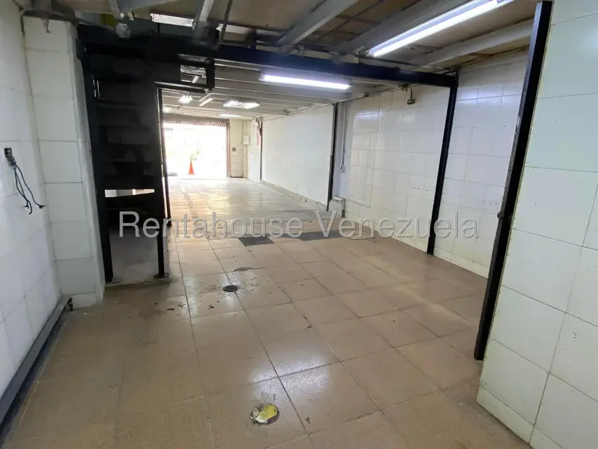 Comercial (Local Comercial) en Alquiler en Puente Hierro, Distrito Metropolitano - 8