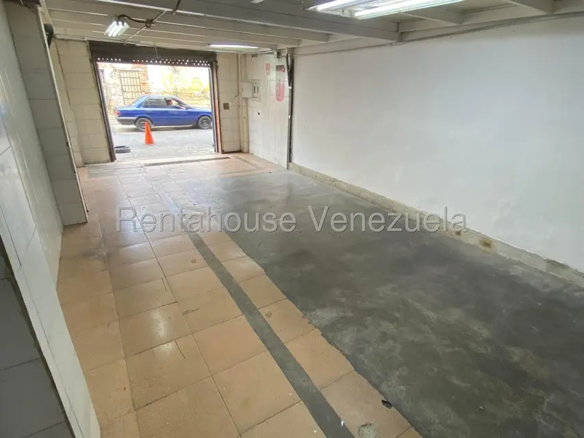 Comercial (Local Comercial) en Alquiler en Puente Hierro, Distrito Metropolitano - 9