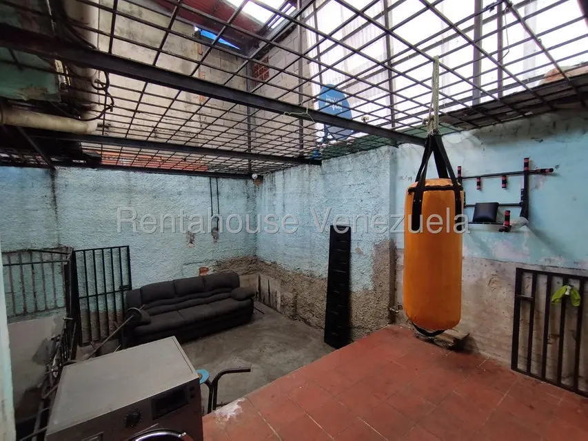 Casa (Multipes Niveles) en Venta en Parroquia San Agustin, Distrito Metropolitano - 20