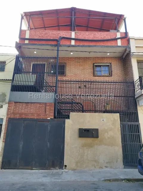 Casa (Multipes Niveles) en Venta en Parroquia San Agustin, Distrito Metropolitano - 37