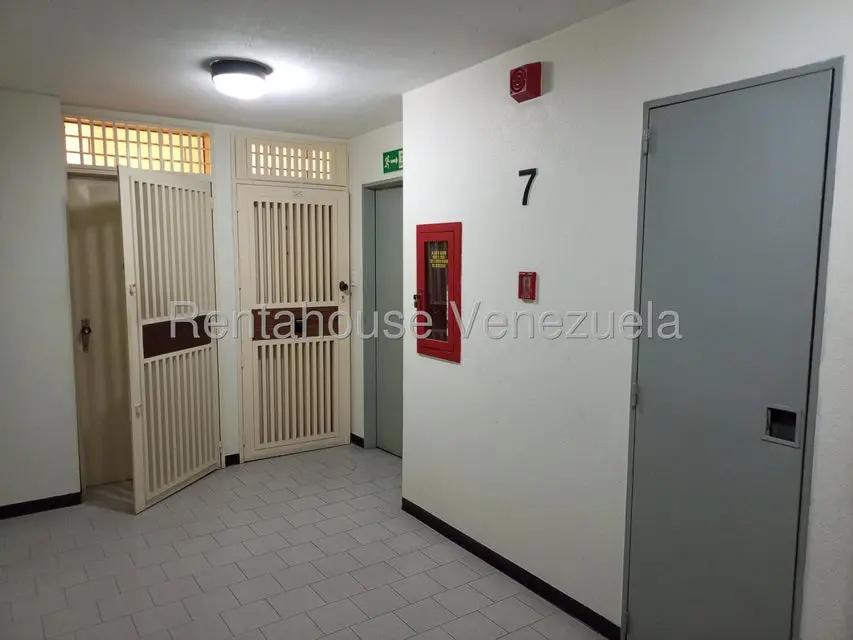 Apartamento (1 Nivel) en Alquiler en La California Norte, Distrito Metropolitano - 19