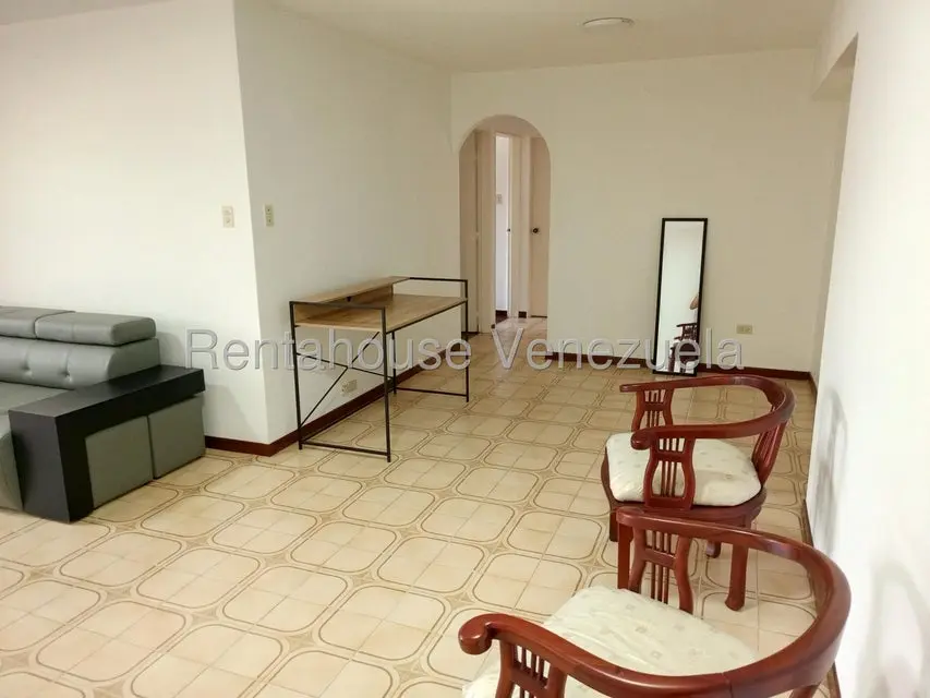 Apartamento (1 Nivel) en Alquiler en La California Norte, Distrito Metropolitano - 5