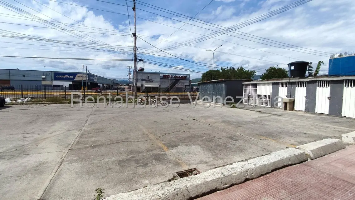 Comercial (Local Comercial) en Alquiler en Parroquia Concepcion, Lara - 22