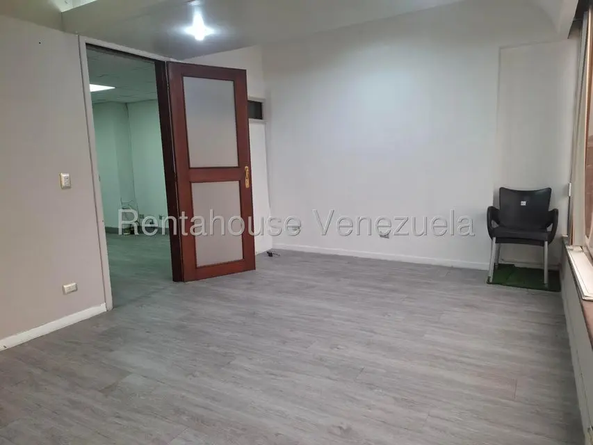 Comercial (Oficina) en Alquiler en Del Este, Lara - 13