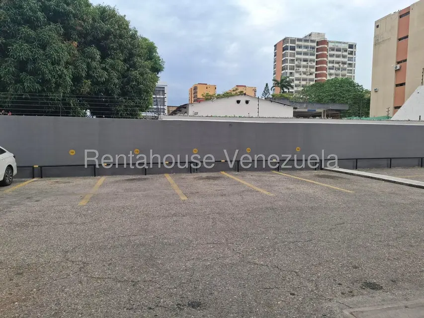 Comercial (Oficina) en Alquiler en Del Este, Lara - 24