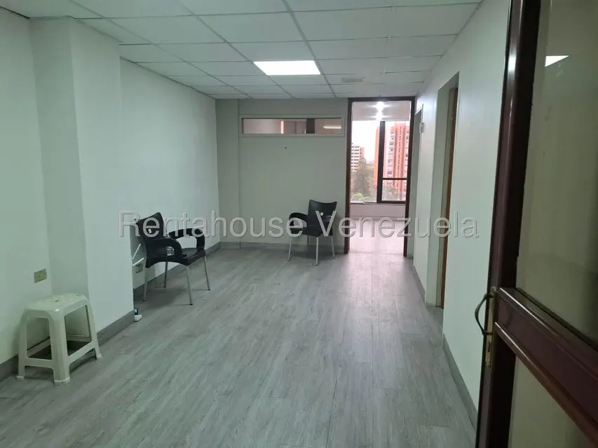 Comercial (Oficina) en Alquiler en Del Este, Lara - 4