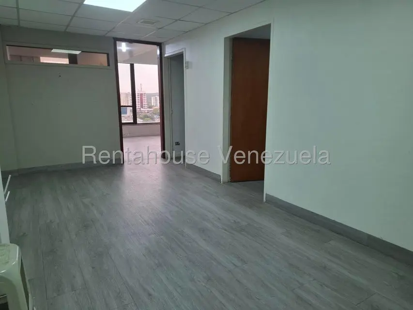Comercial (Oficina) en Alquiler en Del Este, Lara - 5