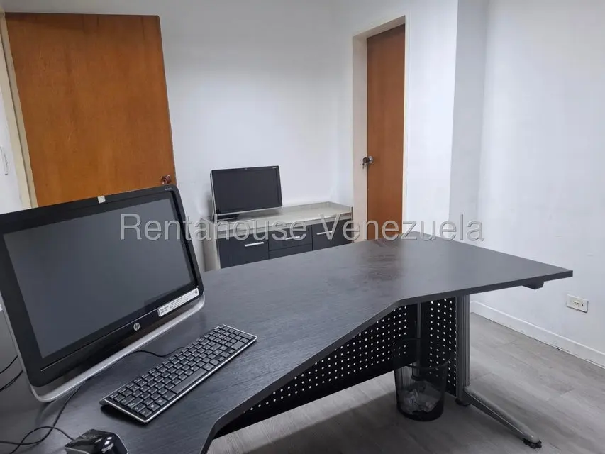 Comercial (Oficina) en Alquiler en Del Este, Lara - 9