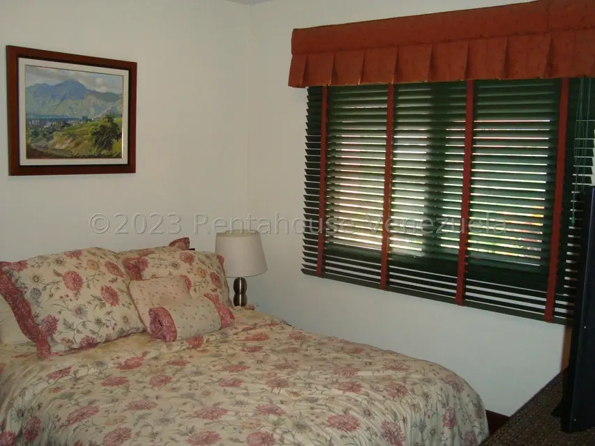 Apartamento (1 Nivel) en Alquiler en Campo Alegre, Distrito Metropolitano - 14