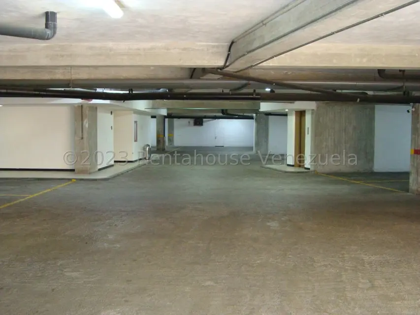 Apartamento (1 Nivel) en Alquiler en Campo Alegre, Distrito Metropolitano - 19